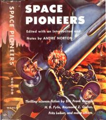 Space Pioneers Read online
