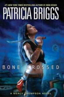 Bone Crossed mt-4 Read online