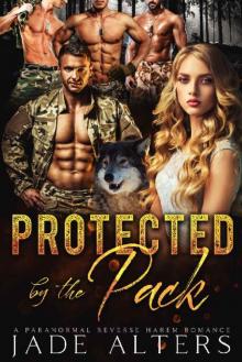 Protected by the Pack Read online