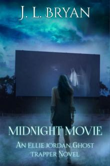 Ghost Trapper 14 Midnight Movie Read online