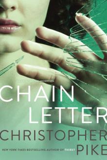 Chain Letter Omnibus Read online