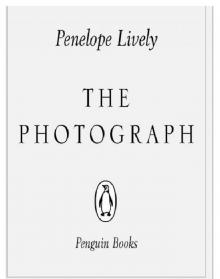The Photograph Read online