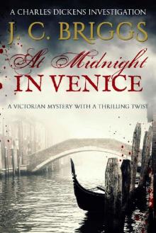 At Midnight in Venice Read online