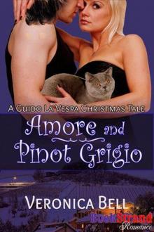 Amore and Pinot Grigio - a Guido la Vespa Christmas Tale [Guido la Vespa] (BookStrand Publishing Mainstream) Read online