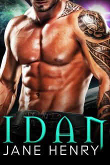 Idan: A Sci-Fi Warrior Romance (Heroes of Avalere Book 2) Read online