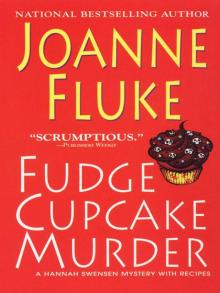 Fudge Cupcake Murder Read online