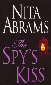 The Spy's Kiss Read online