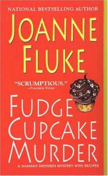 Fudge Cupcake Murder hsm-5 Read online